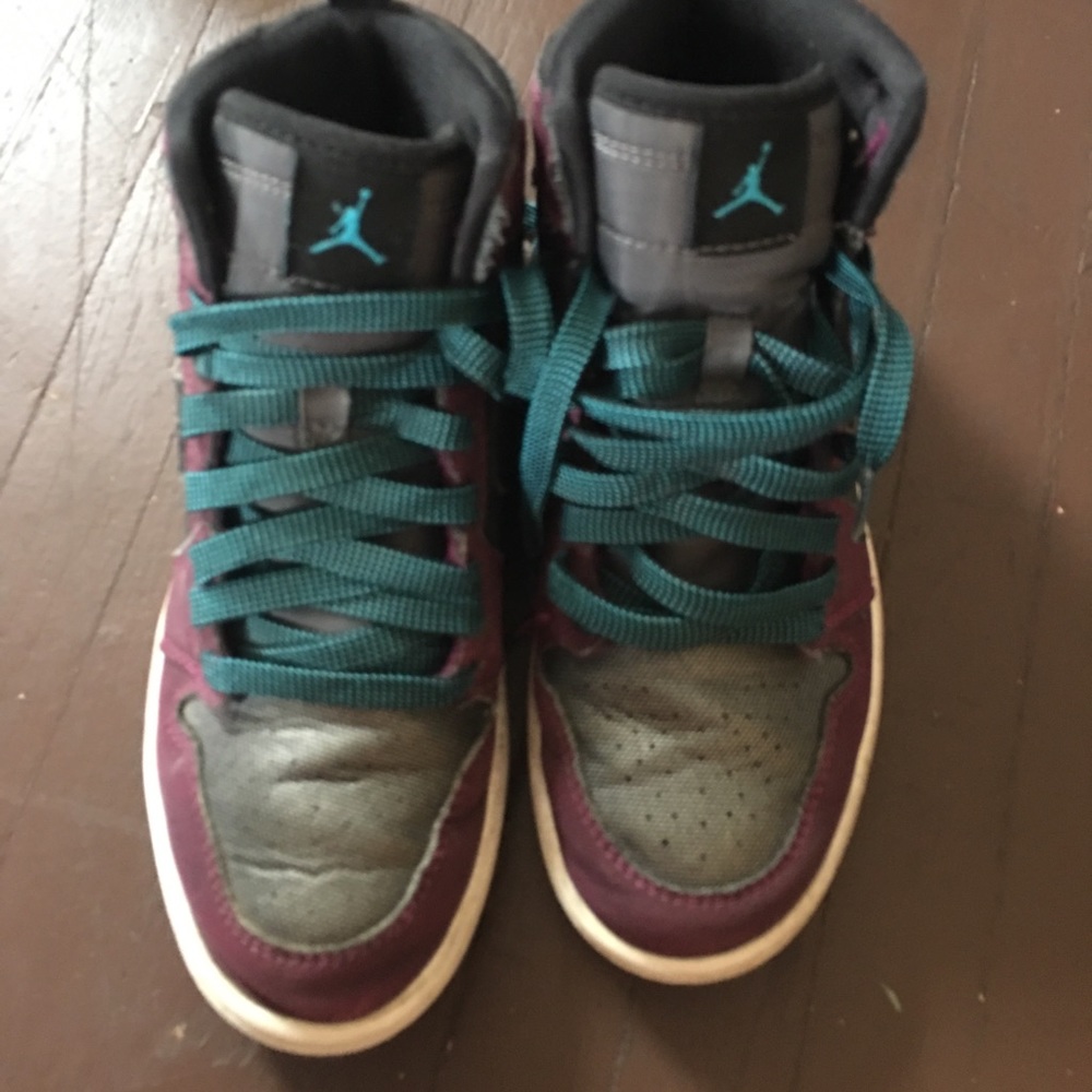 Nike size 2y